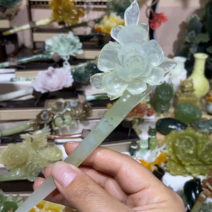 蛇纹石玉未镶嵌发饰