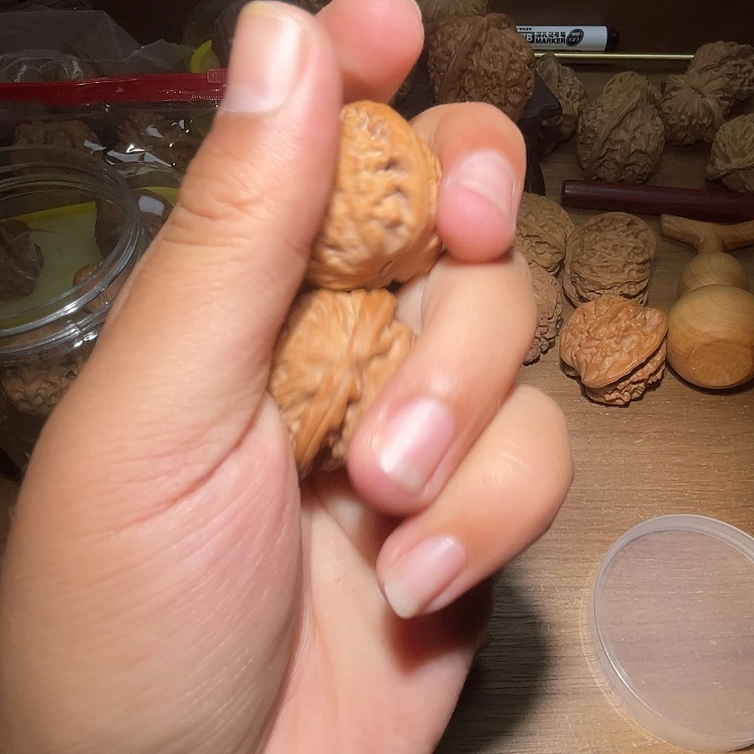 设***宇吊坠文玩核桃白狮子