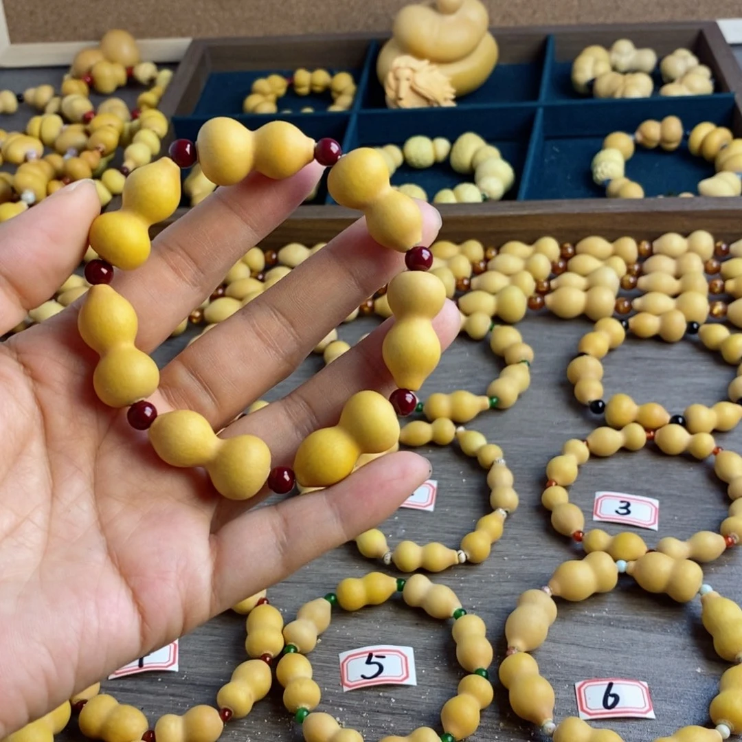 L****f纯天然小葫芦手串