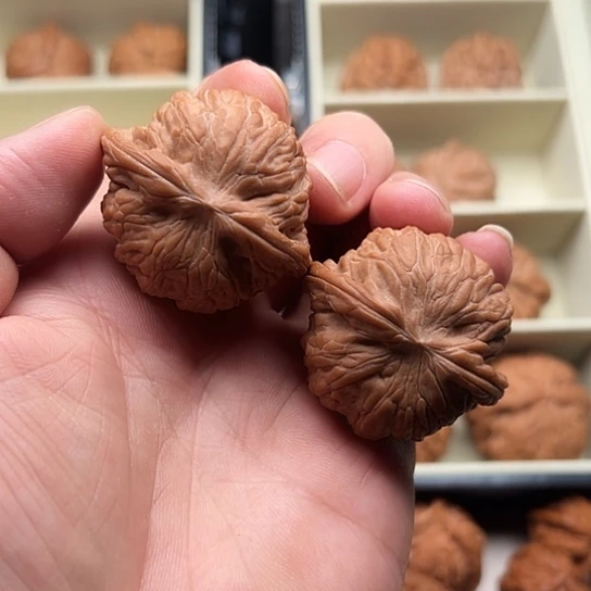 桃核吊坠全品山字尖磨盘