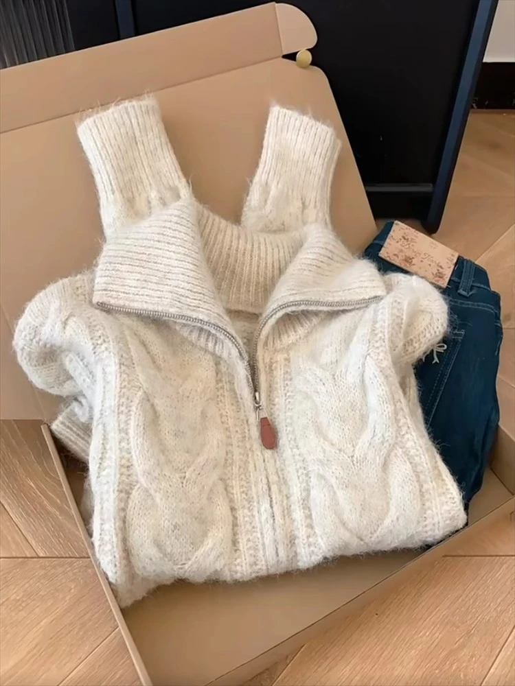 2025慵懒风高领韩系时尚麻花针织开衫女秋冬新款气质软糯毛衣外套