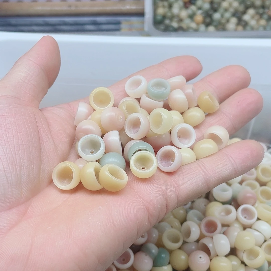 白玉菩提吊坠12.7多宝碗肠60颗