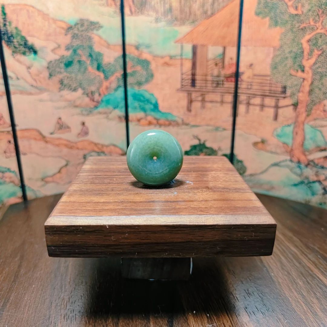 Q和田玉平安扣吊坠1284