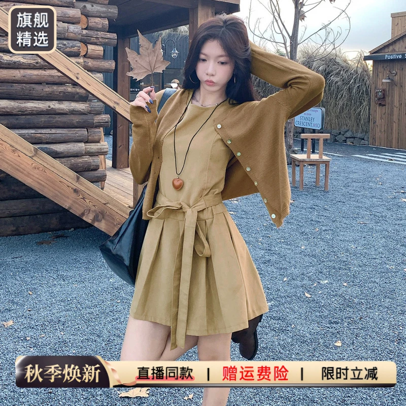 2025新款美拉德波点连衣裙子女早秋小个子气质高级感收腰短裙套装