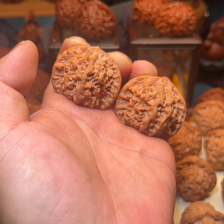 吊坠桃核w***r好好好好好