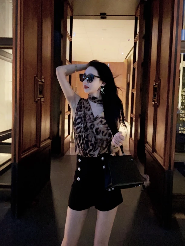 复古风无袖印花衬衣荷叶飘带设计清新夏季上衣