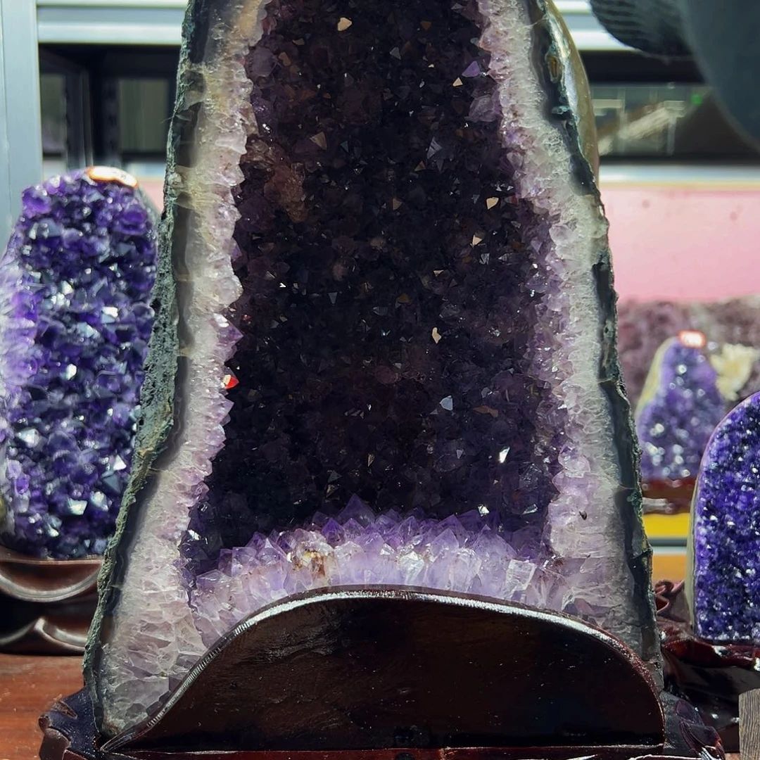 水晶大型摆件未镶嵌