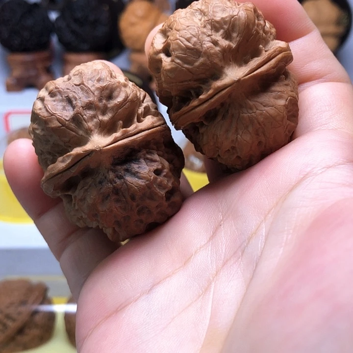 文玩核桃吊坠云南铁核桃
