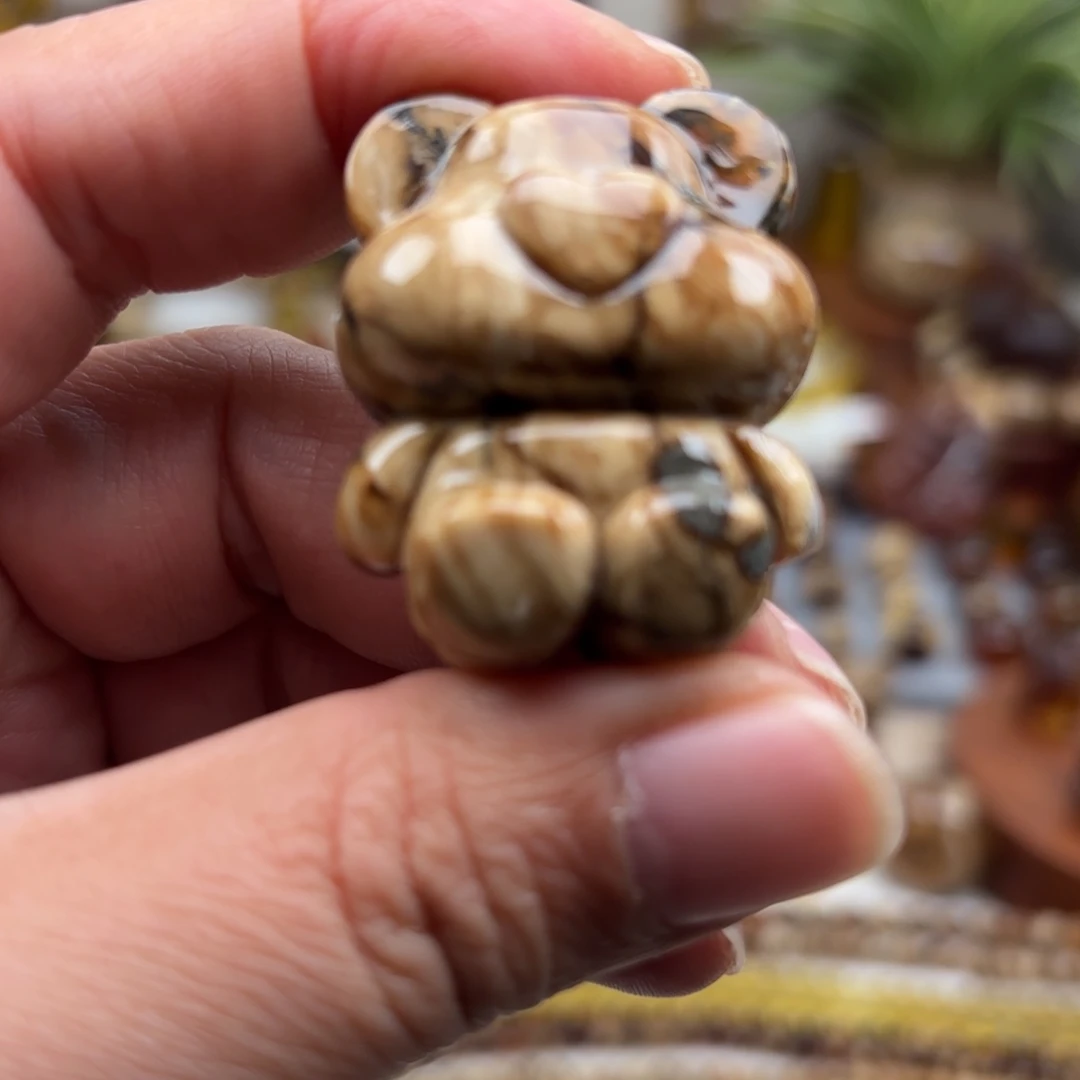 琥珀未镶嵌手链白瓷妖花小熊