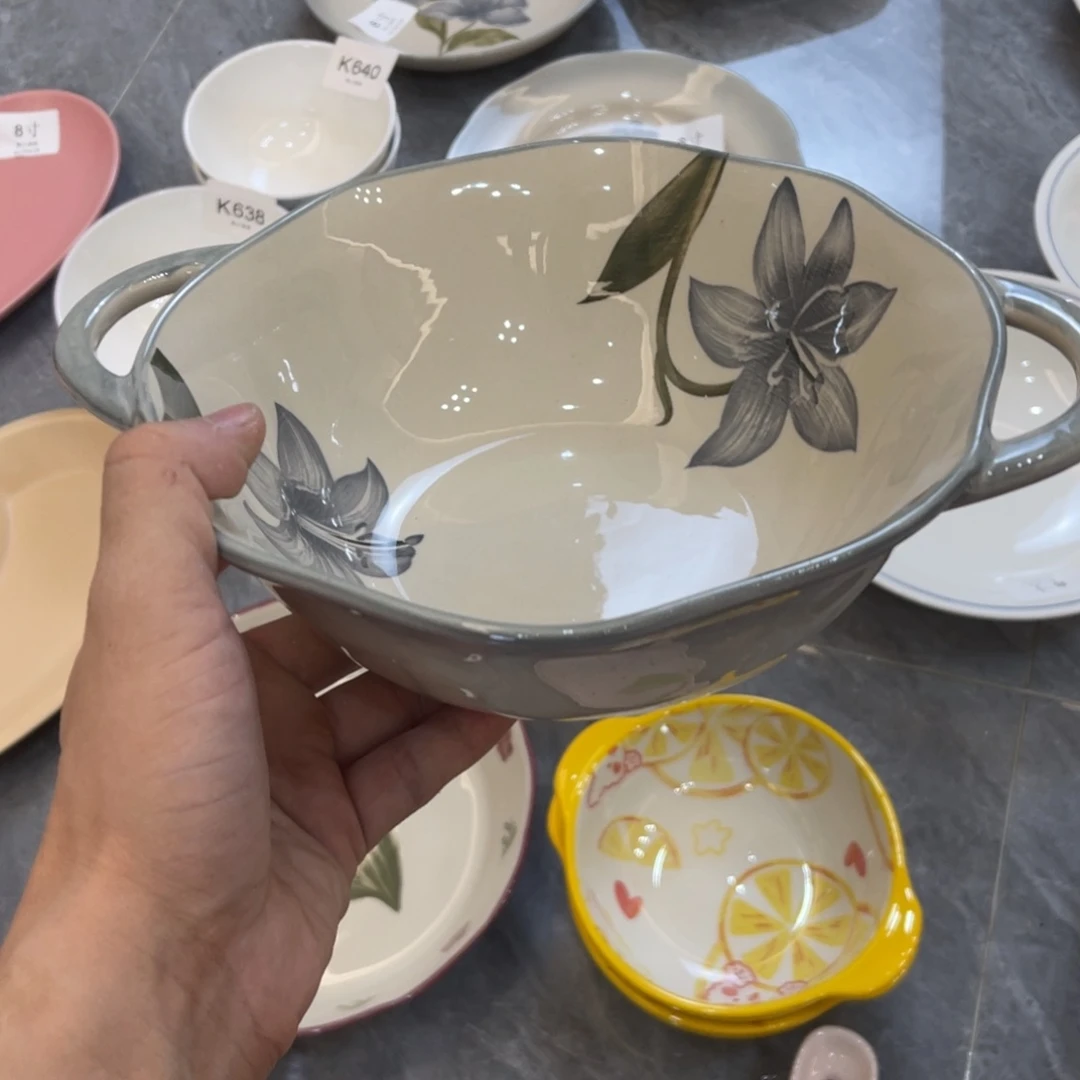 陶瓷微瑕餐具介意勿拍，满18飞！