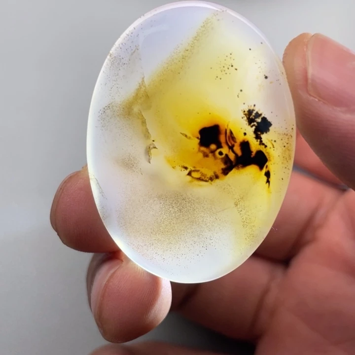 玛瑙/玉髓颈饰未镶嵌海**彩