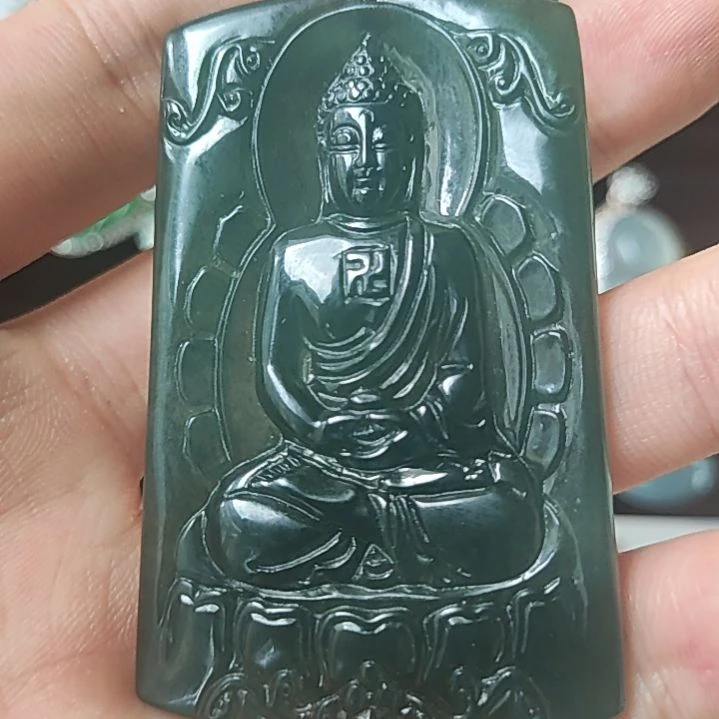 翡翠合金颈饰佛牌