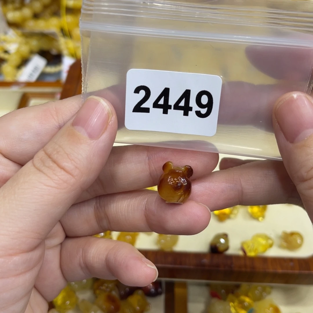 琥珀珠宝奇石未镶嵌