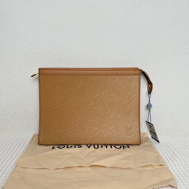 99新 LouisVuitton/路易威登 5815/芯片款水波纹全皮洗漱手拿包
