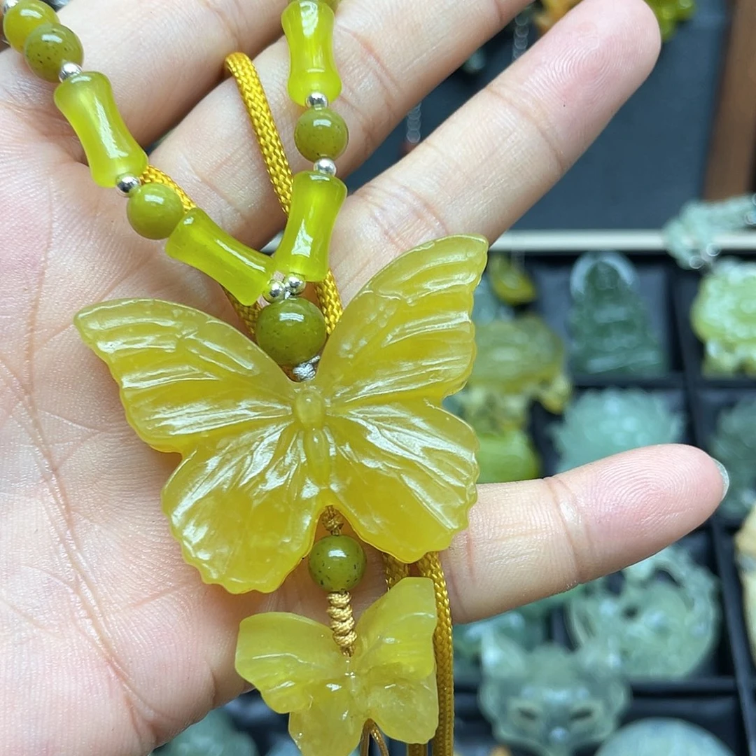 未镶嵌蛇纹石玉颈饰