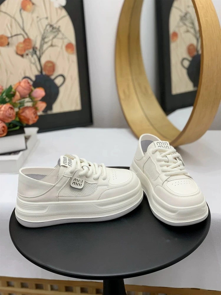 女款厚底圆头系带小白鞋透气轻便百搭休闲板鞋