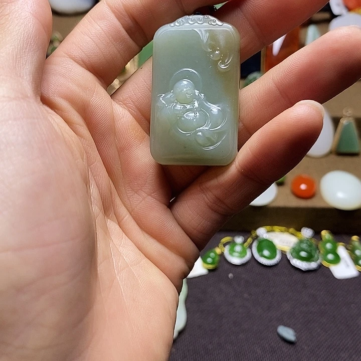 颈饰未镶嵌和田玉