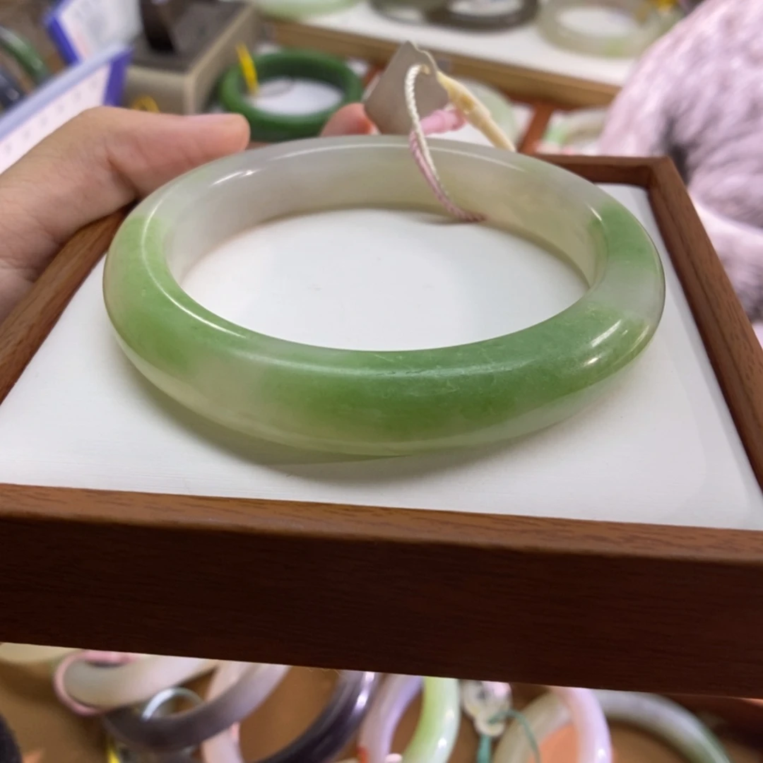 【闪购商品】未镶嵌手镯和田玉红*子