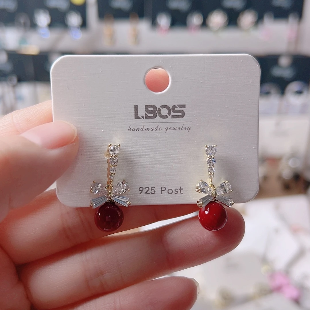 锆石纯铜合金耳环的