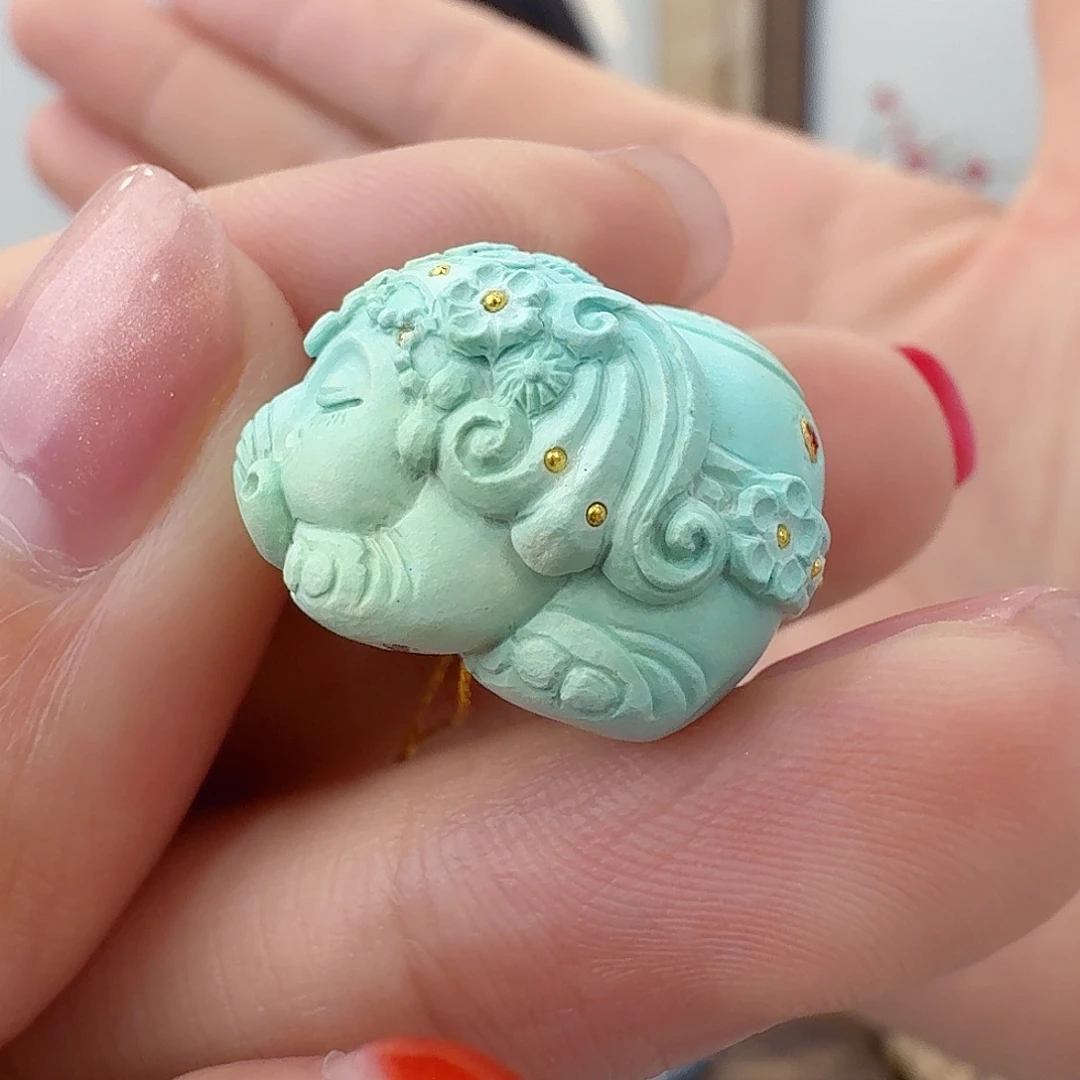 绿松石未镶嵌珠宝奇石