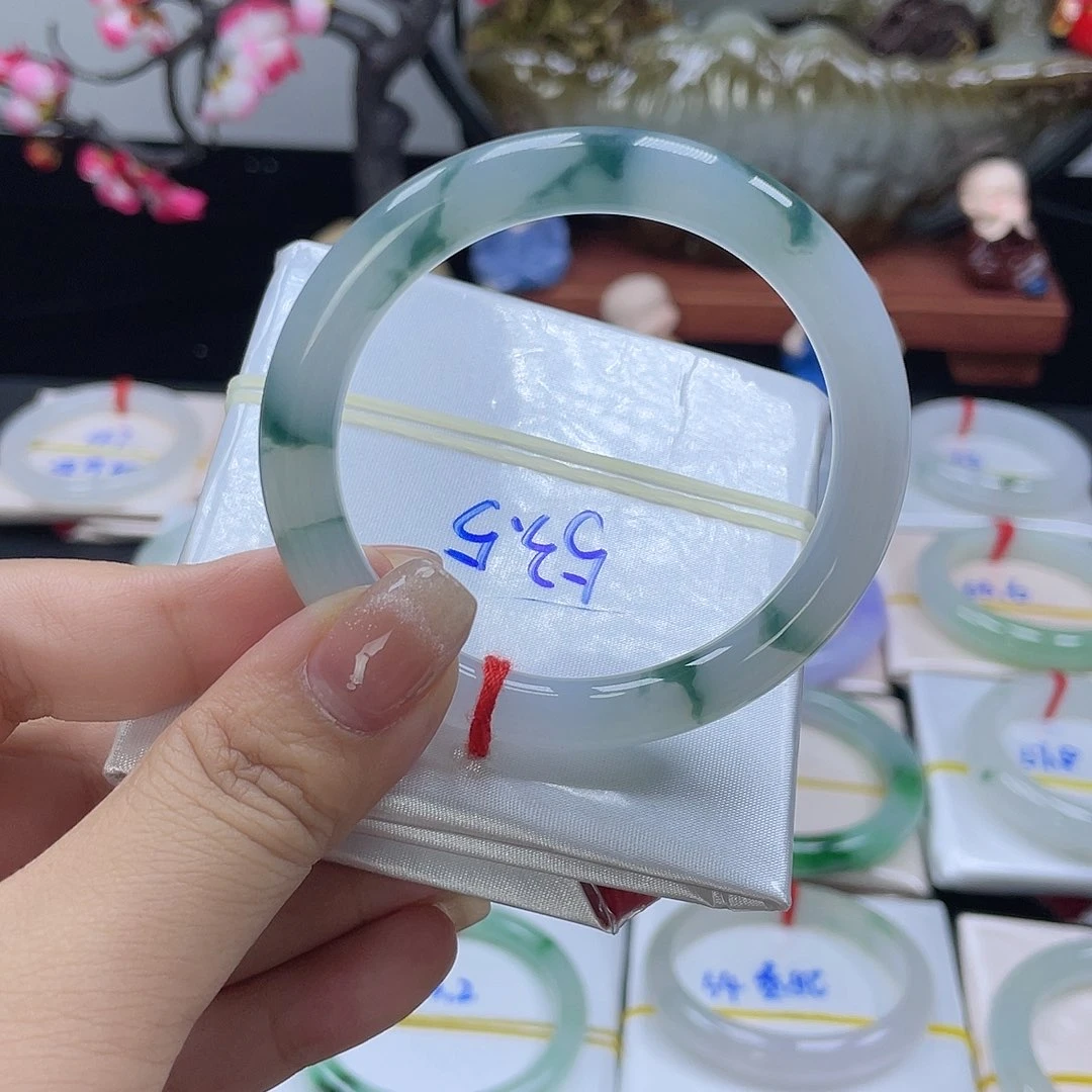 翡翠手镯未镶嵌6号