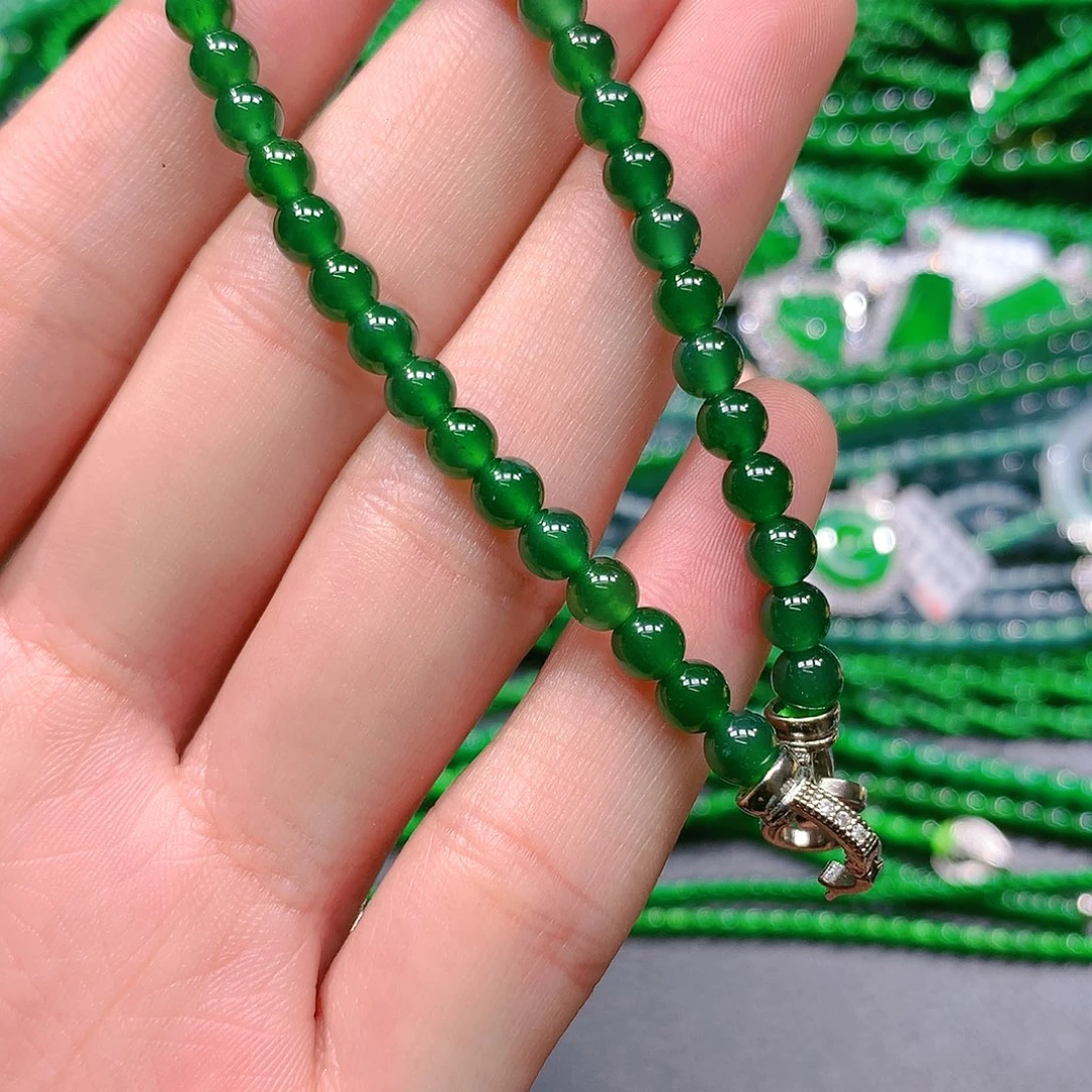 翡翠手串未镶嵌天然翡翠