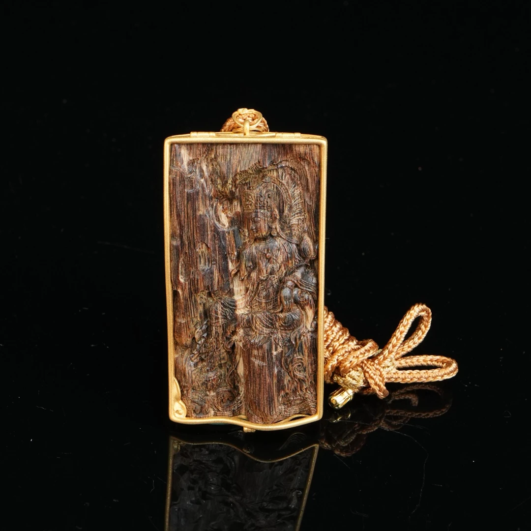 2303 芽庄奇楠观音吊坠  奇楠重13.63g含金24.7g