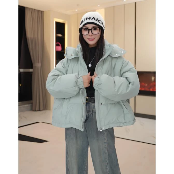冬季新款羽绒服女款短款连帽纯色网红短款时尚休闲百搭宽松加厚