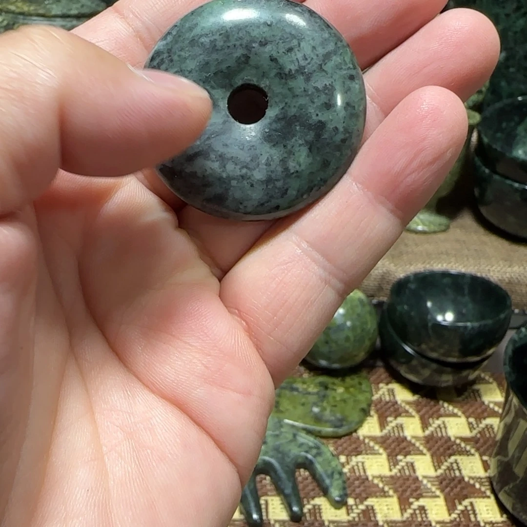 蛇纹石玉未镶嵌藏玉药王石能量养身产品