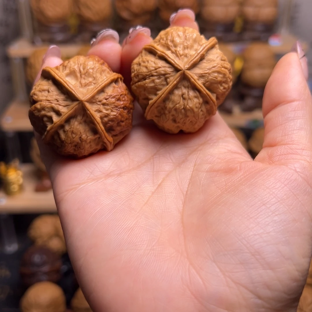 把件桃核乾坤四棱H28、39……