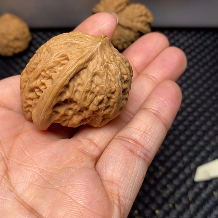 小***、吊坠文玩核桃文玩核桃异形单只