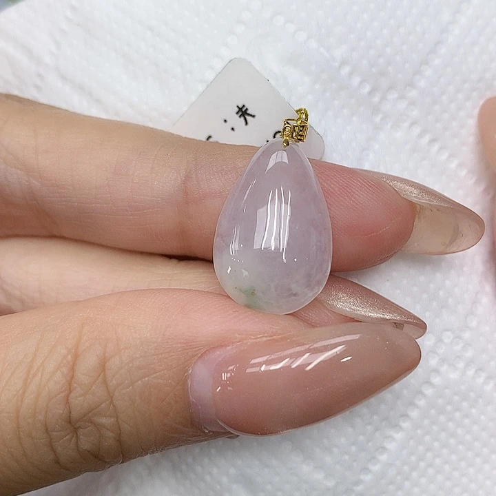 颈饰18K金镶嵌翡翠