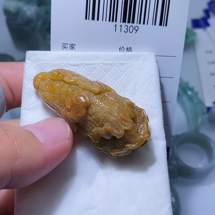 翡翠未镶嵌颈饰天光墟翡翠市场现金代购