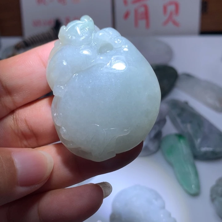 翡翠未镶嵌颈饰保真天然A货翡翠