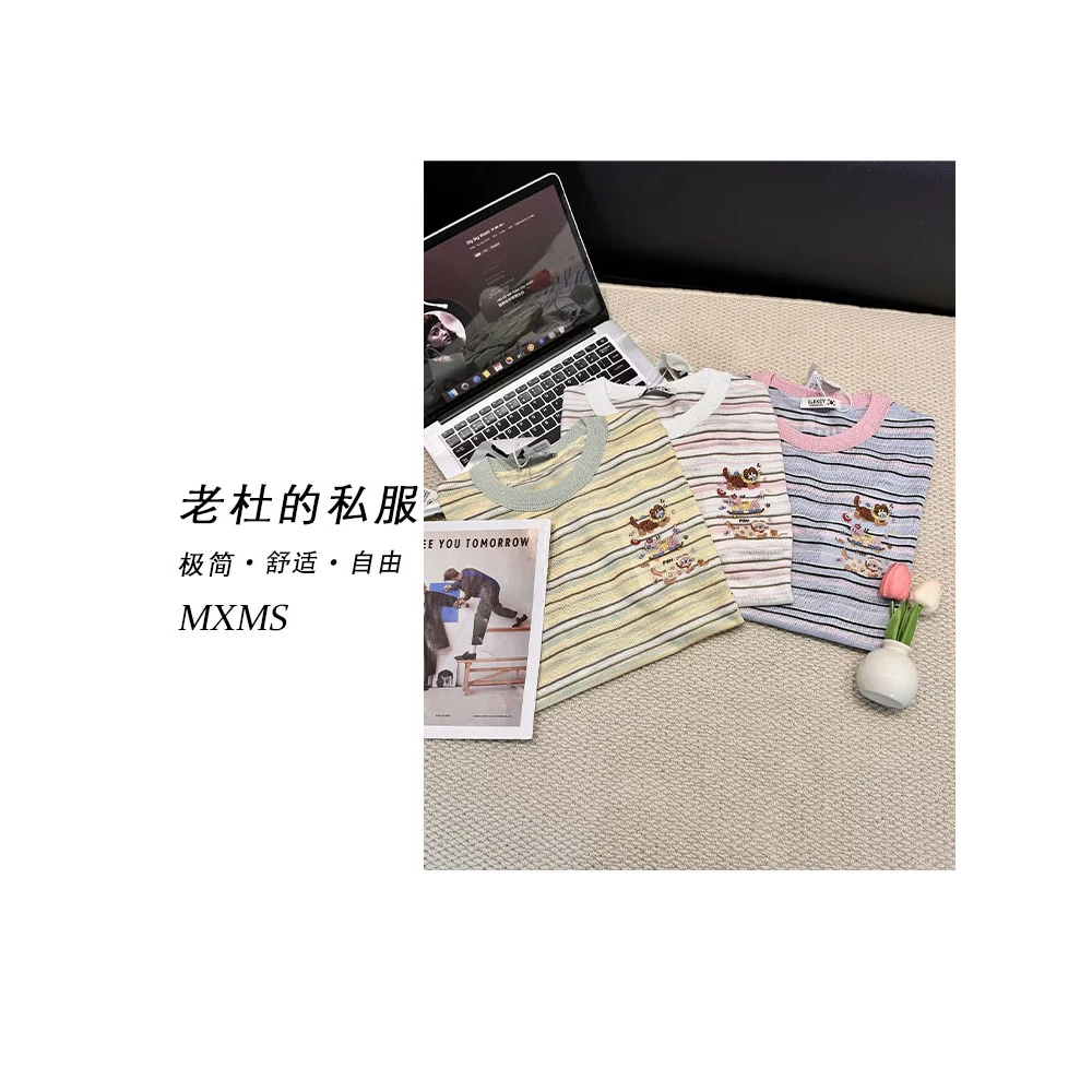 （杜思蒙服饰）25XK5171-“游玩狗狗”刺绣玩耍小狗拼色横条纹短袖T恤