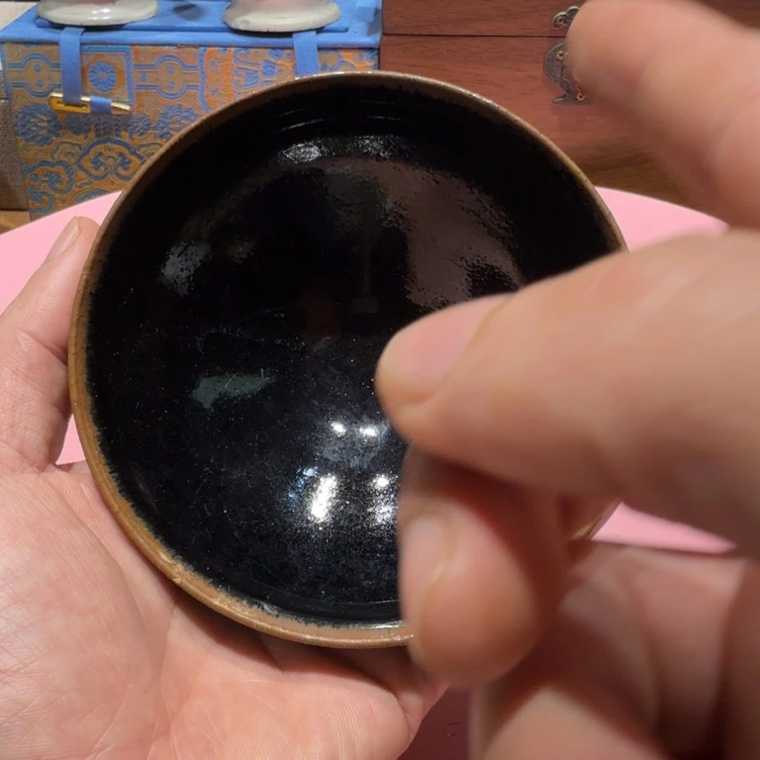 陶其他漂亮的小瓷瓶子