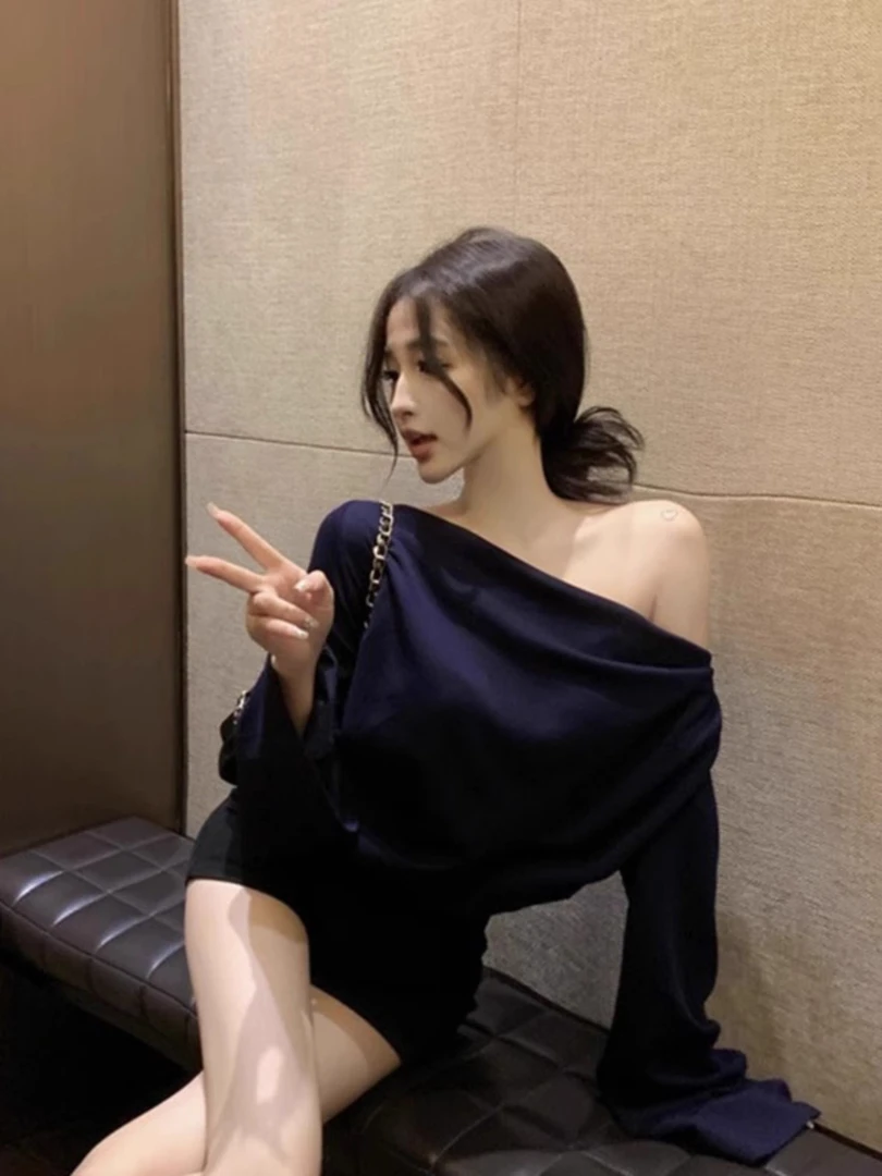 高级感时髦气质春秋款显瘦喇叭袖不规则斜边小众宽松设计感上衣女