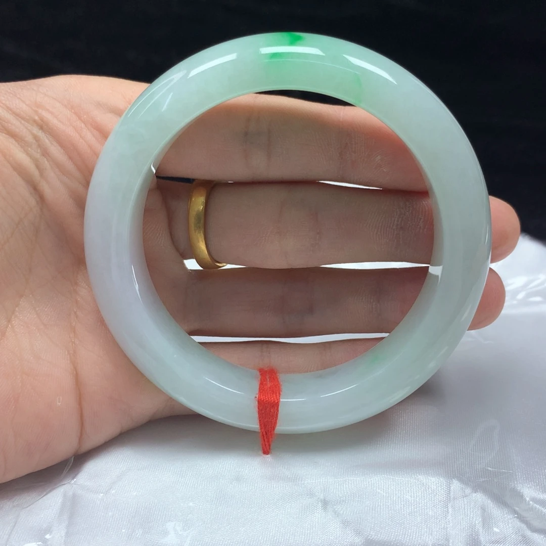 翡翠未镶嵌手镯（圆镯）58