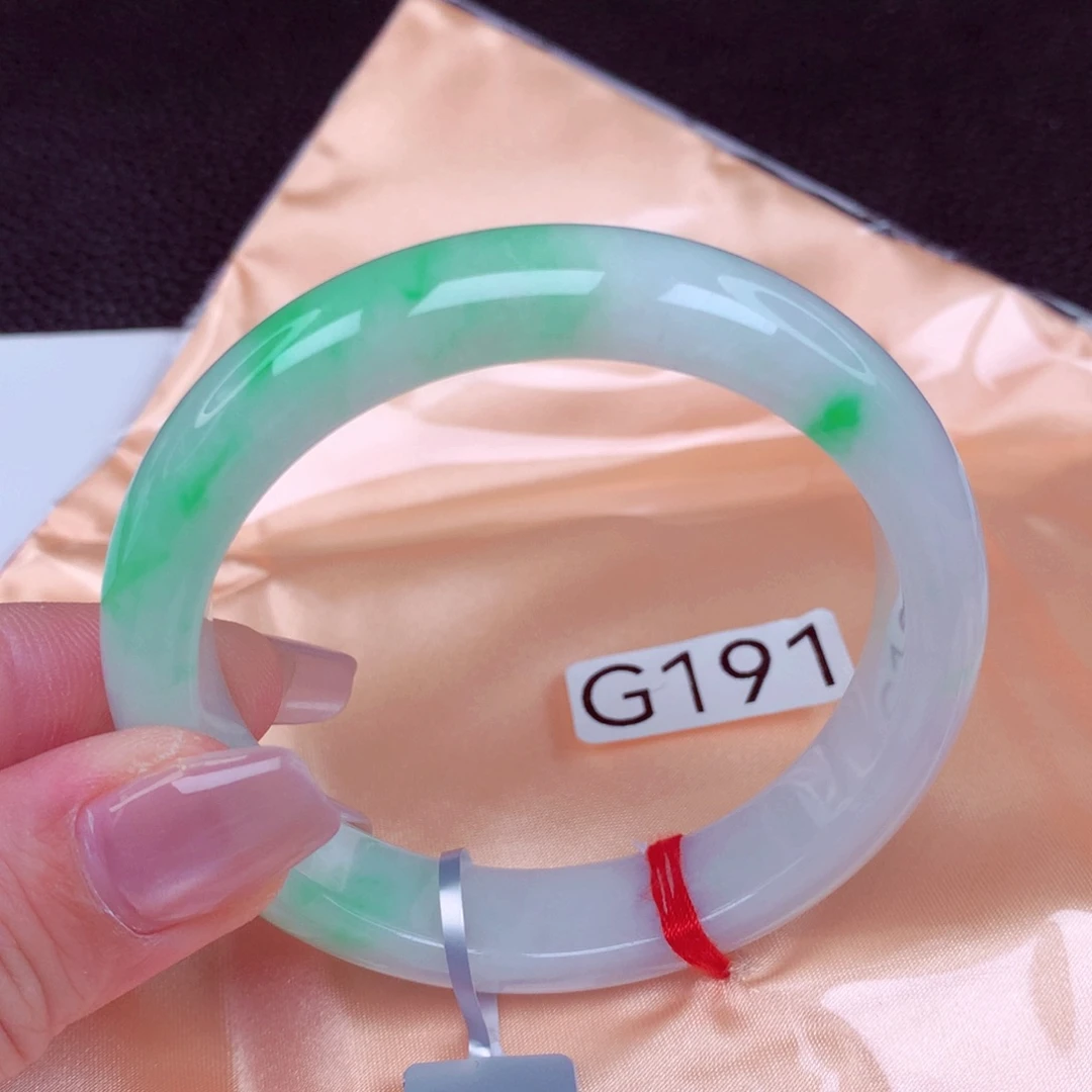 未镶嵌手镯翡翠手镯