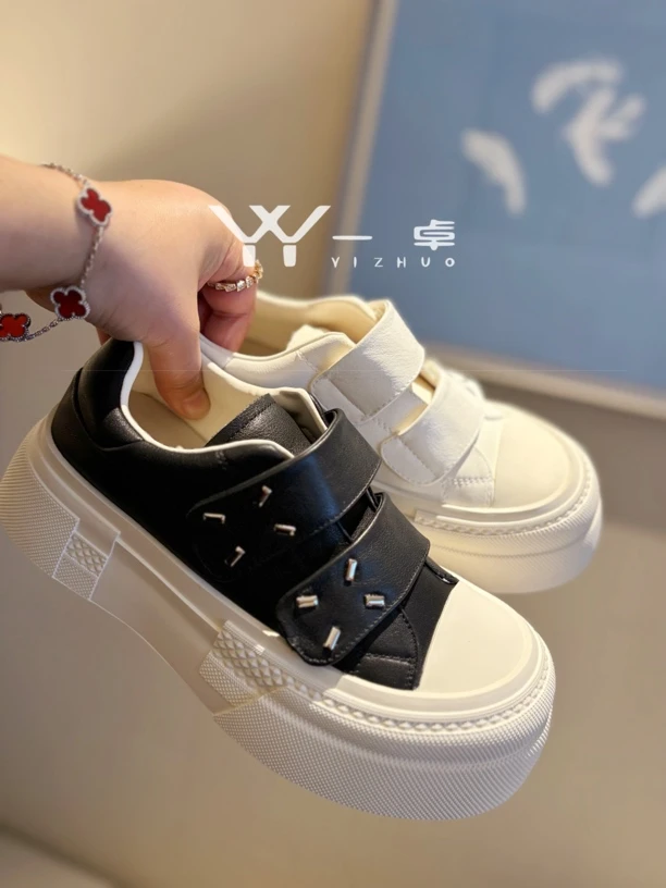 2025春季欧洲站新品魔术贴休闲板鞋168-2718