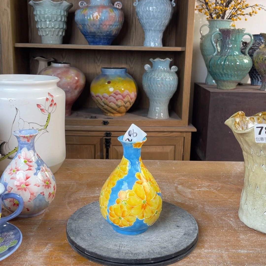 摆件陶瓷花瓶高14口径2.5手绘万花