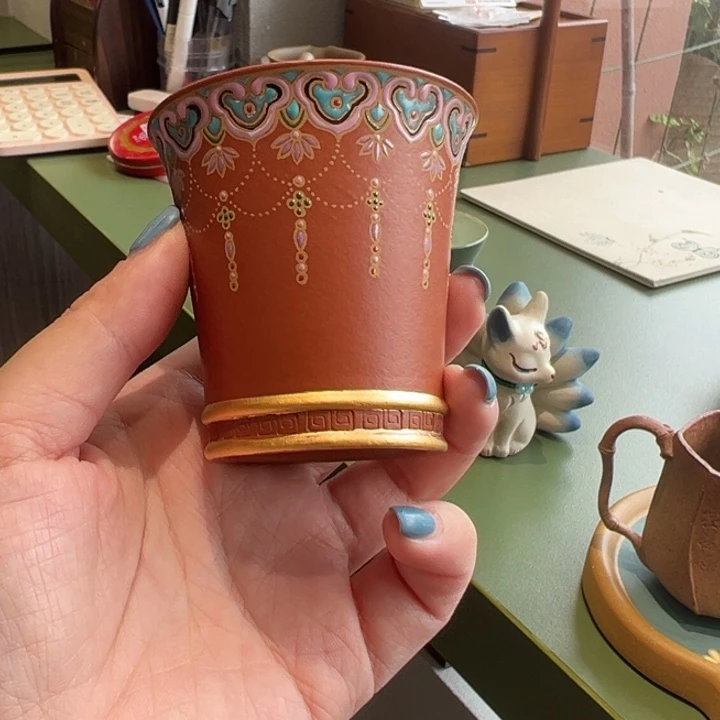 陈***菲茶壶紫砂紫砂的味道很好闻