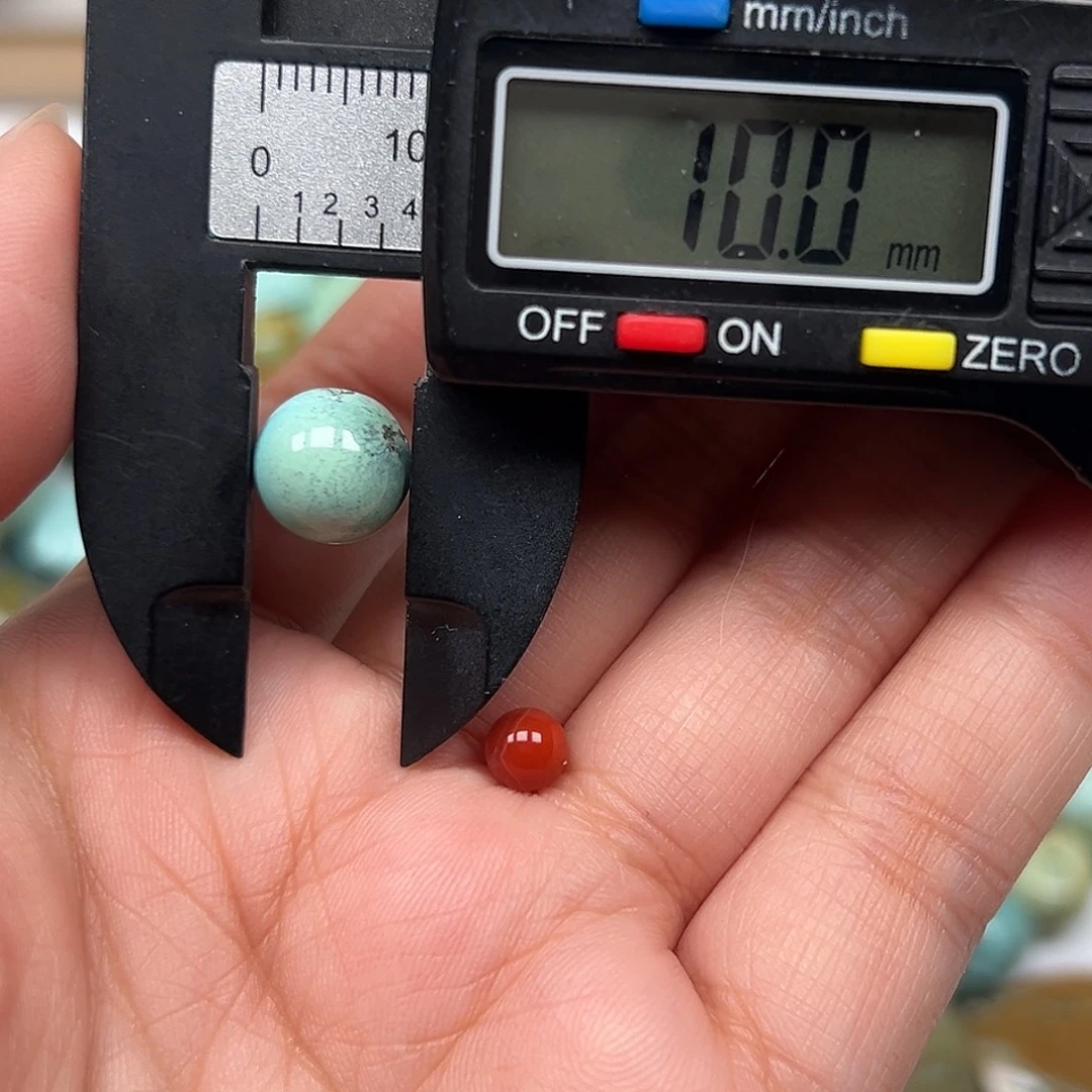 南红玛瑙未镶嵌珠宝奇石