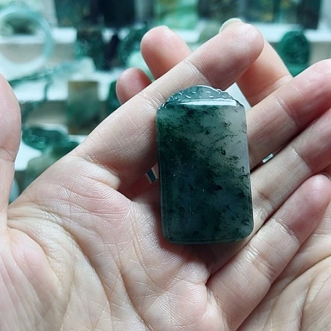 N***O独山玉未镶嵌吊坠