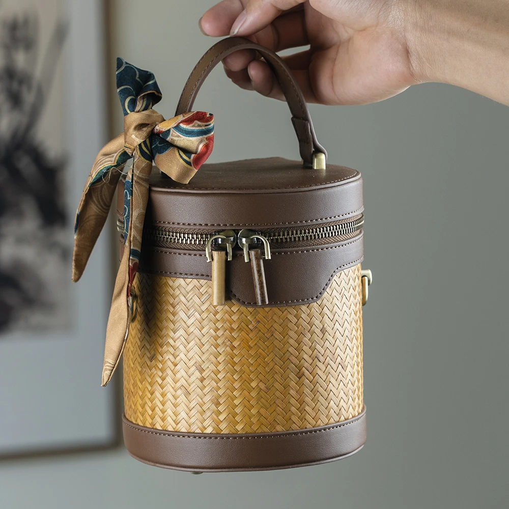 BB066（邱峰专属）纯手工复古竹编竖款手提皮包