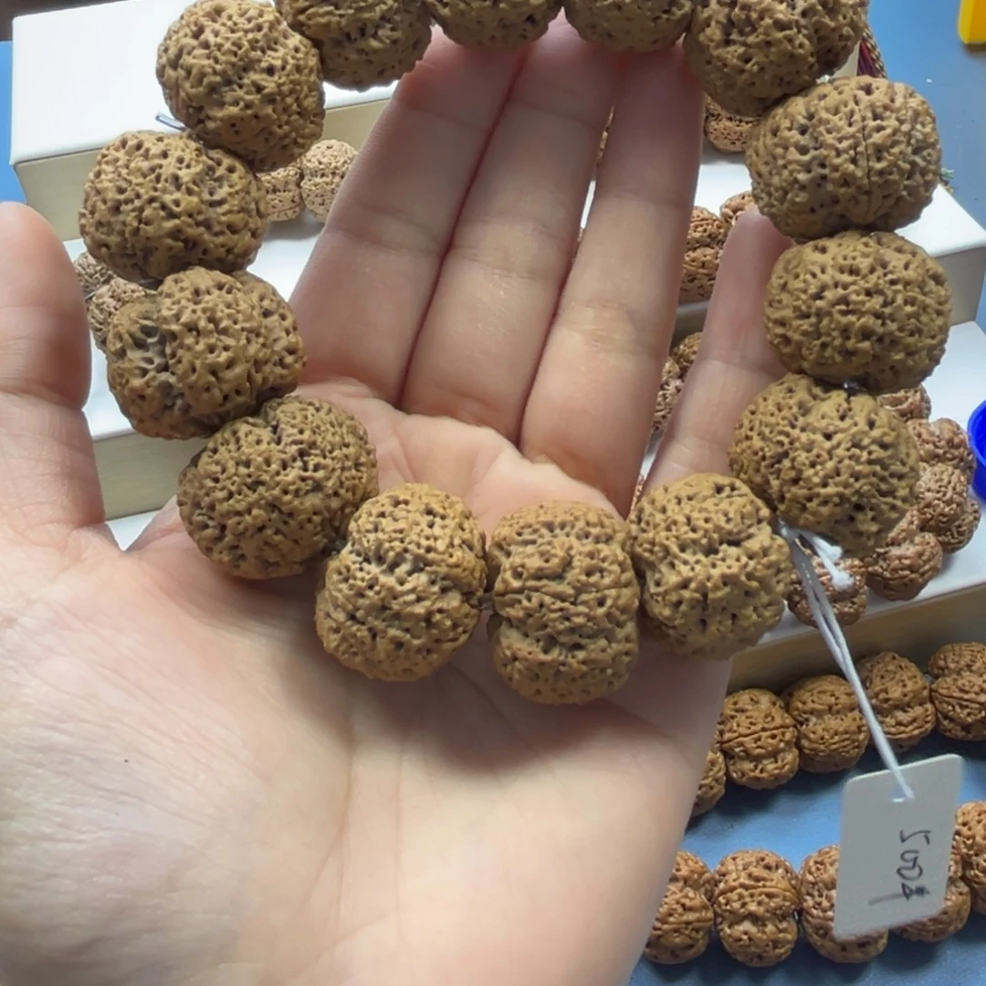 以***人金刚菩提吊坠原装菠萝蜜