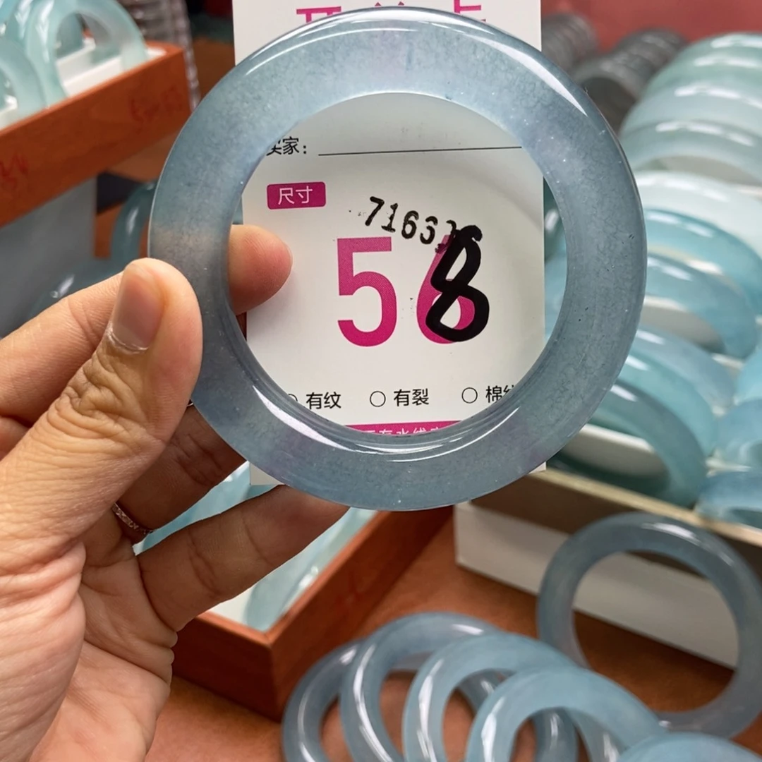 未镶嵌手镯石英质玉喜*