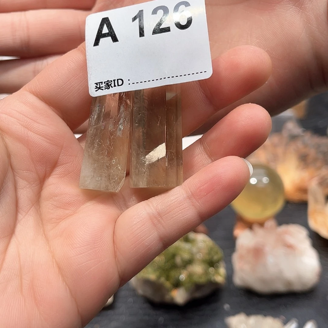 水晶水晶未镶嵌月***?水晶