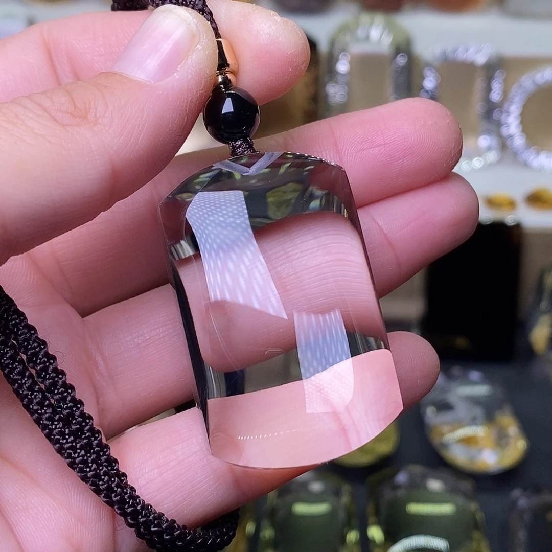 水晶吊坠(赠链)未镶嵌