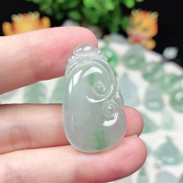 翡翠未镶嵌颈饰缅甸天然A货翡翠